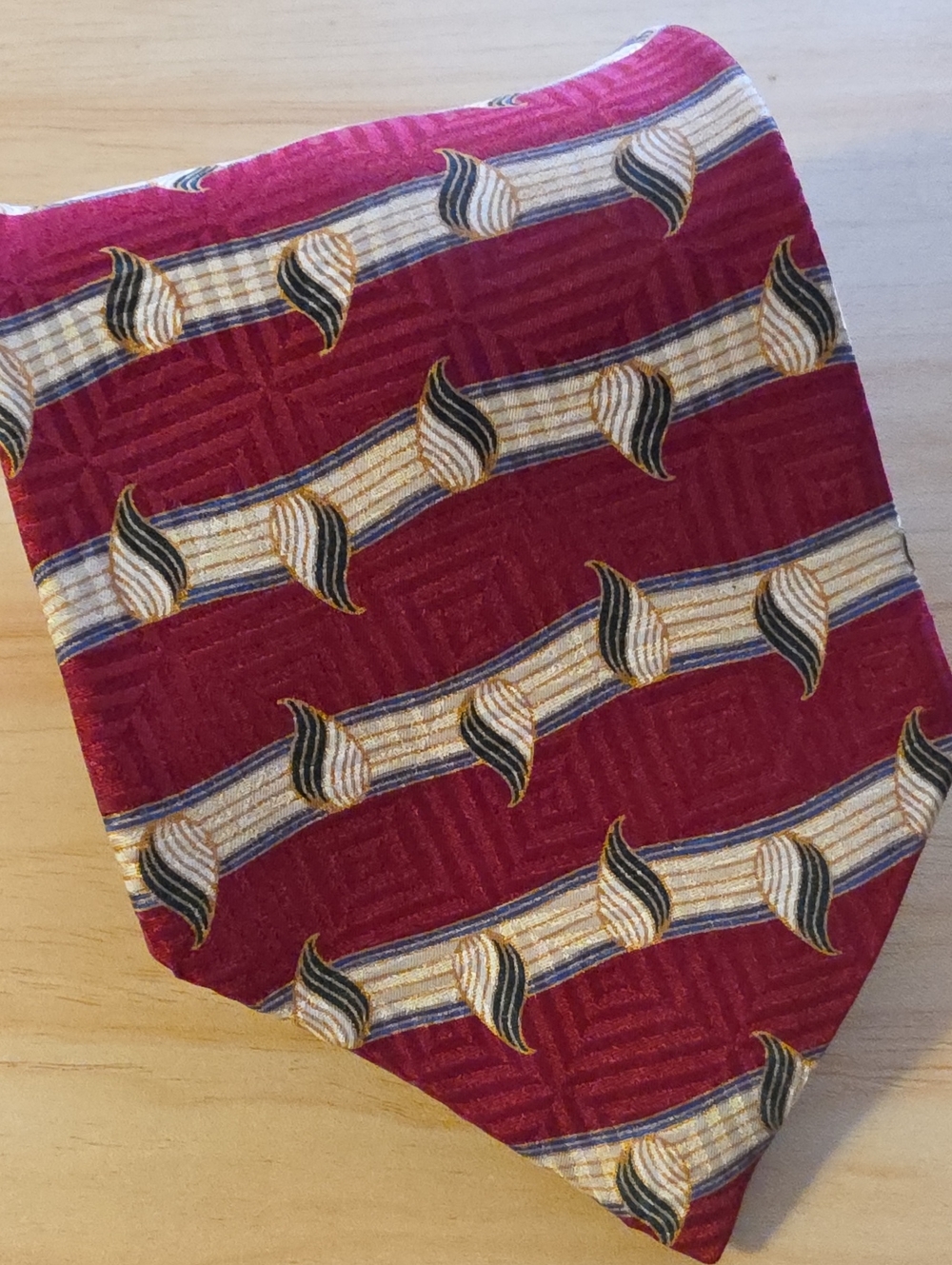 bill blass Red Patterned Silk Tie with Cream and Navy Accents